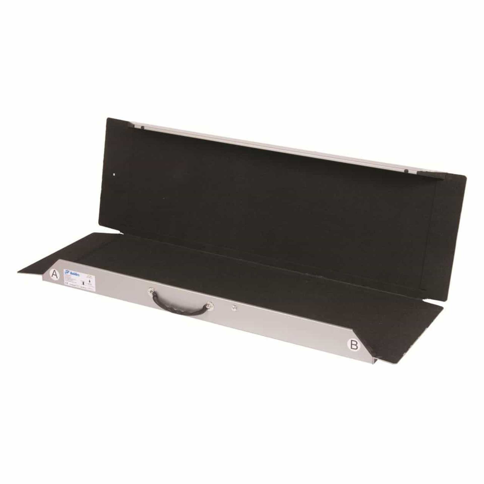 Serie-SFM-Mobile-Kofferrampe-mit-Tragegriff-flexibel-einsetzbar-von-AlphaDynamik