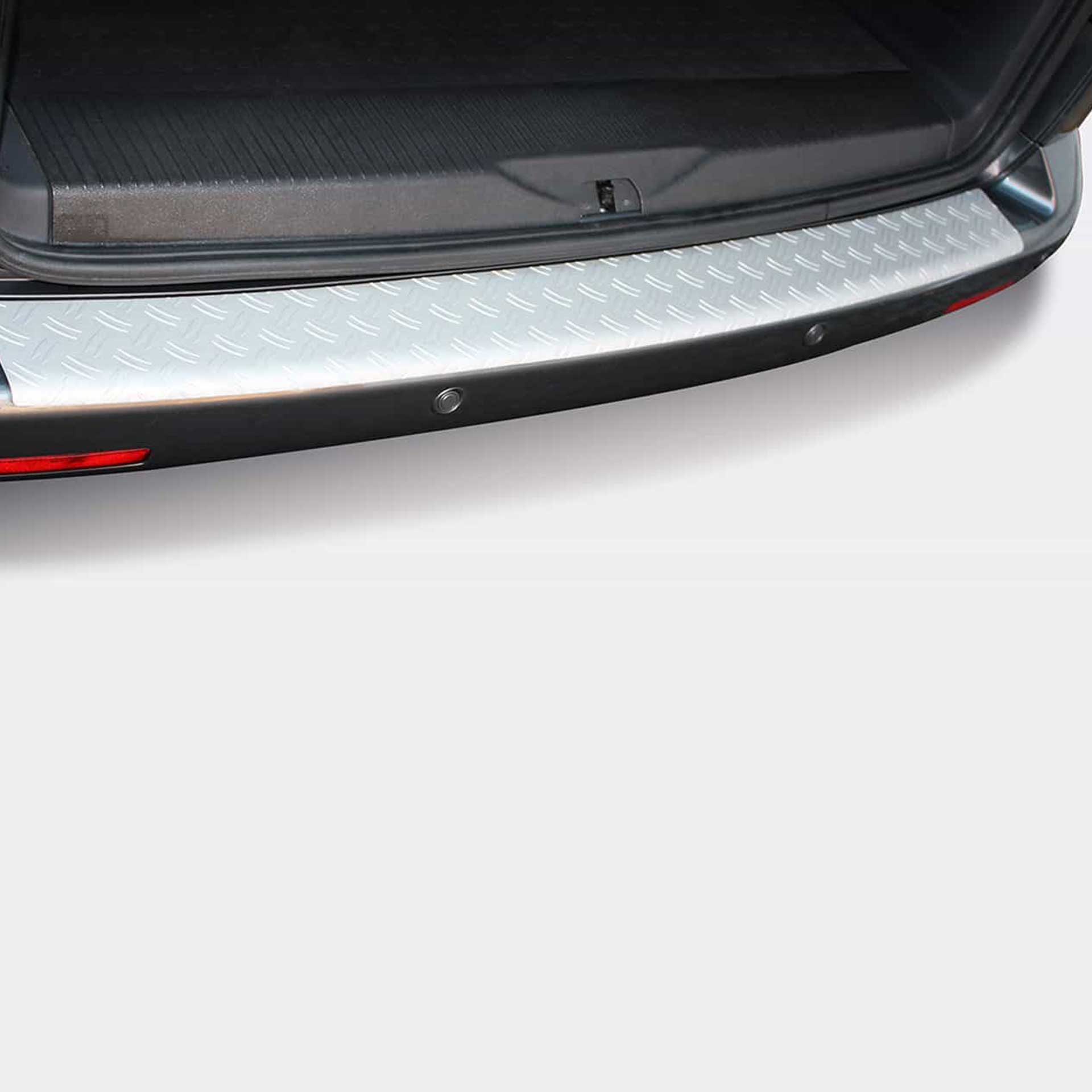 Serie-Nevada-Standard-Ladekantenschutz-selbstklebend-von-AlphaDynamik Serie Nevada Standard | Ladekantenschutz - Jumpy/Spacetourer/Expert/Traveller/ProAce 2016-, Vivaro /Zafira Life 2019-